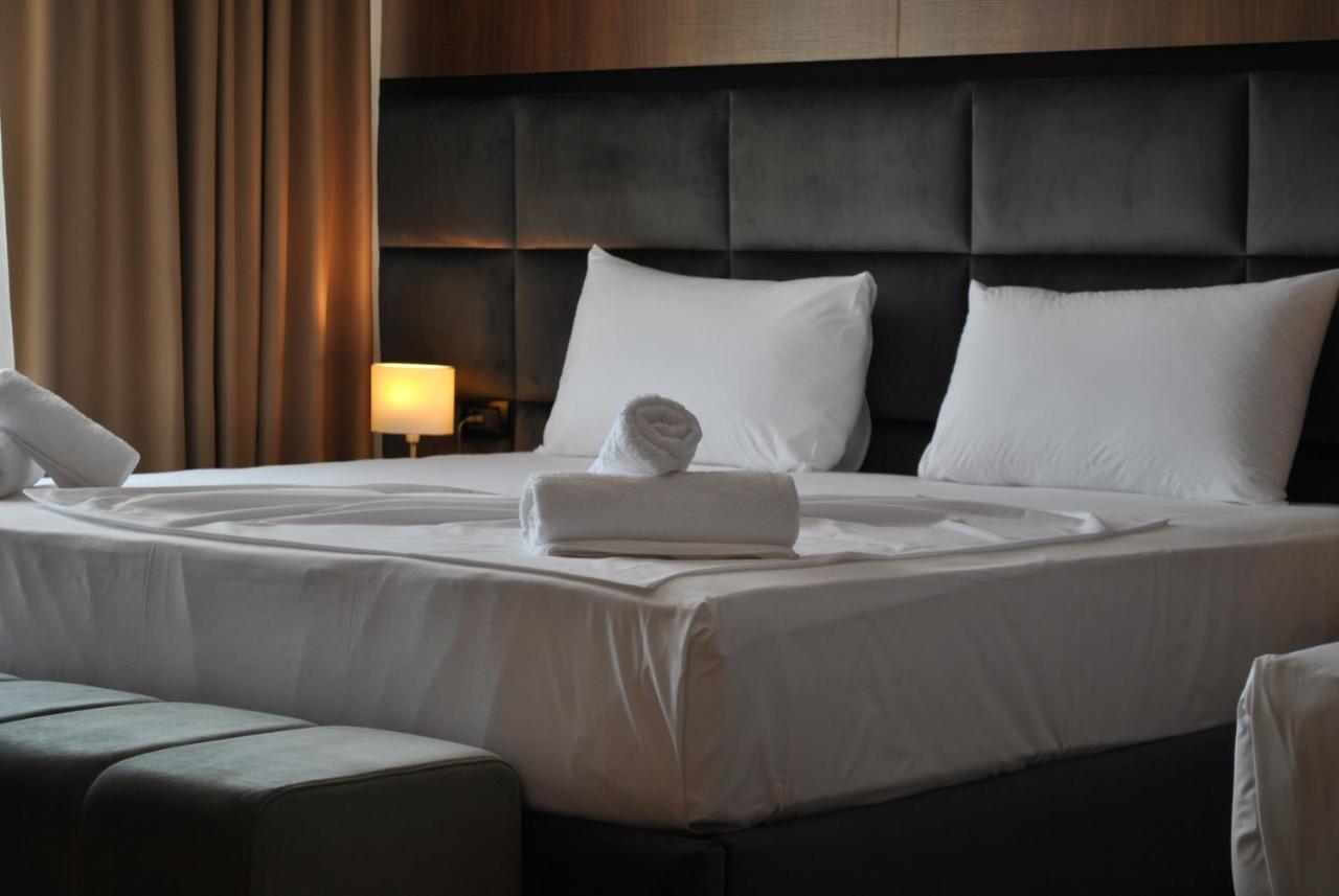 Twin Towers Hotel City & Beach Resort Shengjin Exterior photo