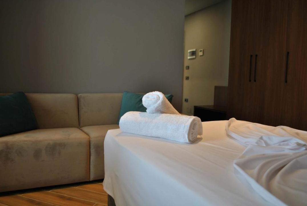 Twin Towers Hotel City & Beach Resort Shengjin Exterior photo