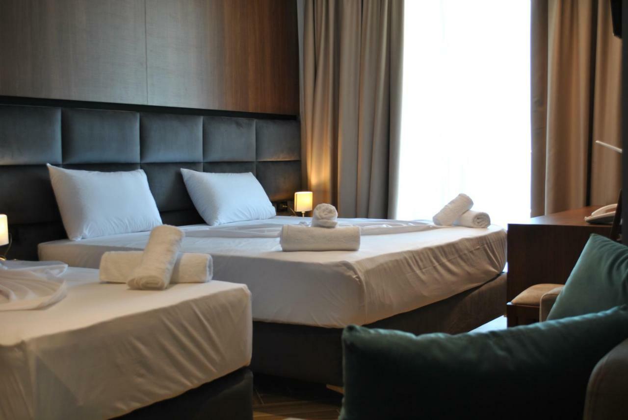 Twin Towers Hotel City & Beach Resort Shengjin Exterior photo