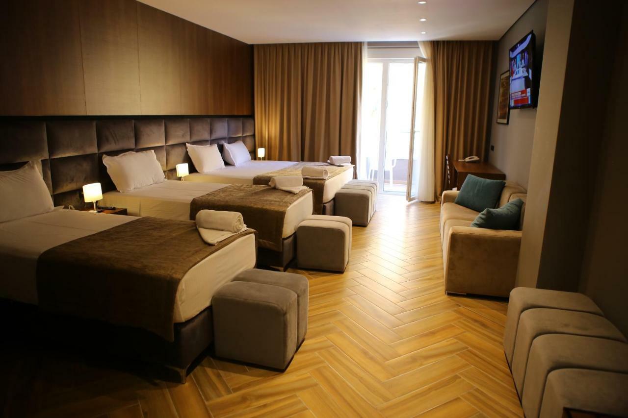 Twin Towers Hotel City & Beach Resort Shengjin Exterior photo