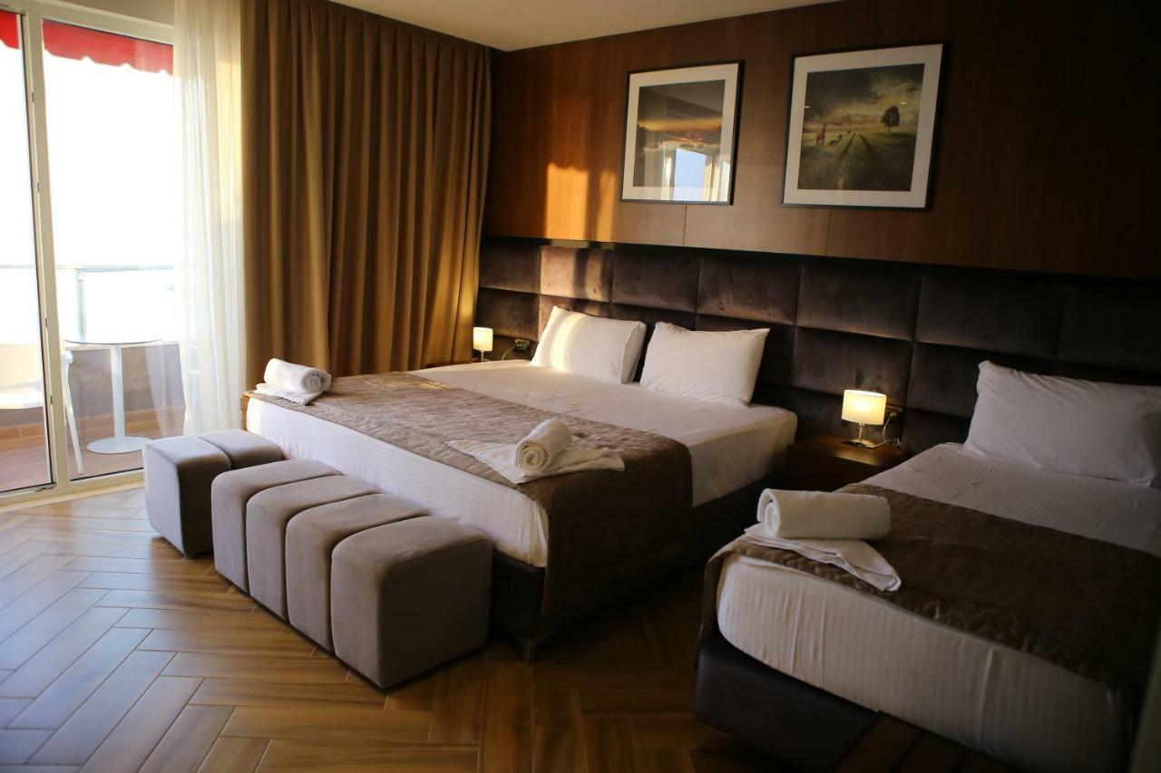Twin Towers Hotel City & Beach Resort Shengjin Exterior photo